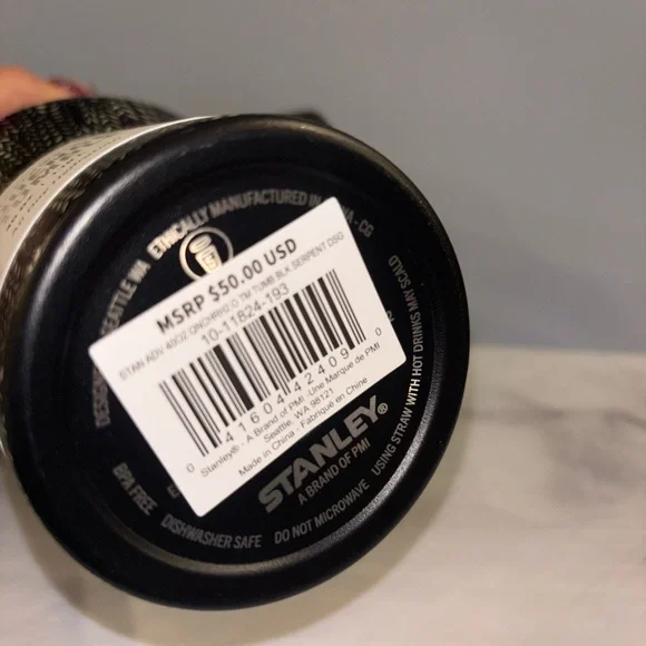 Stanley x Calia 40oz Quencher H2.0 Black Confetti Tumbler NWT - Picture 5 of 9